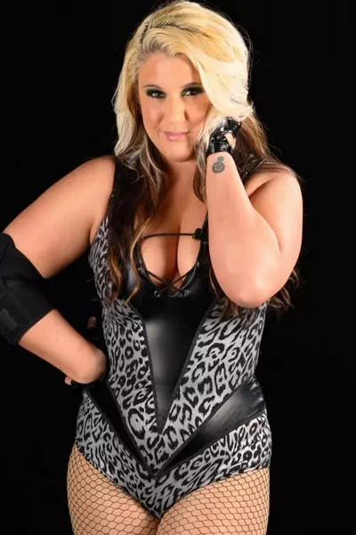 Samantha Starr (wrestler) – miniatura