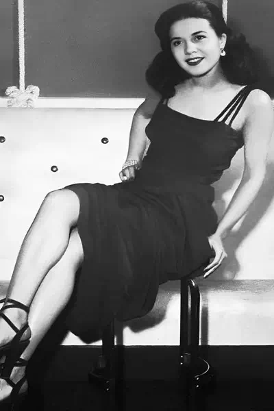 Savannah Churchill – miniatura