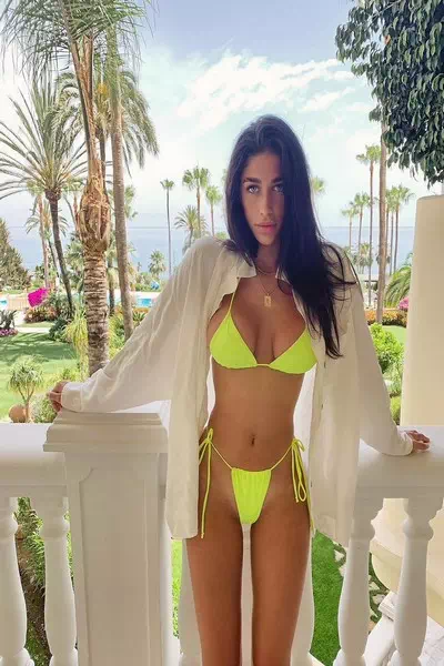 Shayna Senior – miniatura