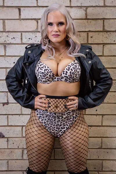 Shazza McKenzie – miniatura