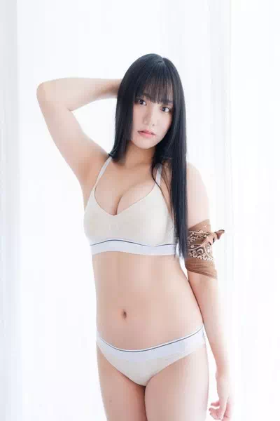 Shieru Yoshii – miniatura