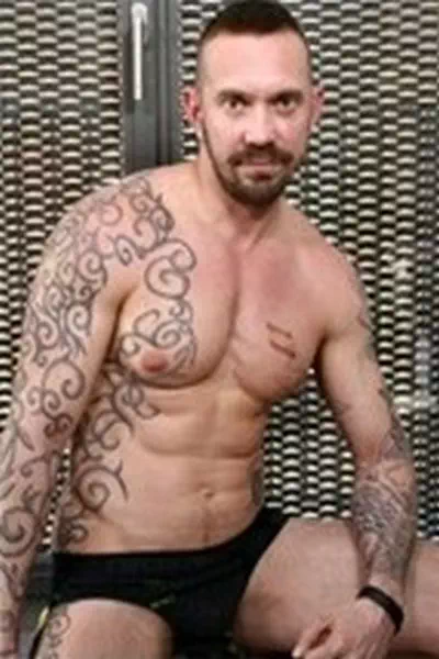 Stephan-Raw.webp