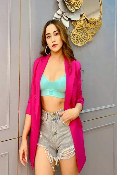 Swastima Khadka – miniatura