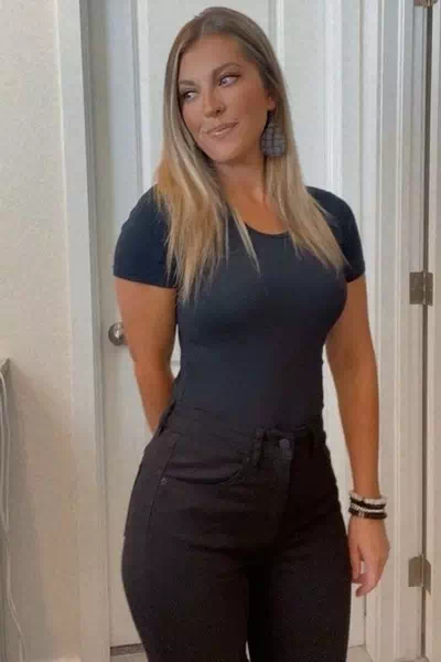 Tabitha Mathews – miniatura