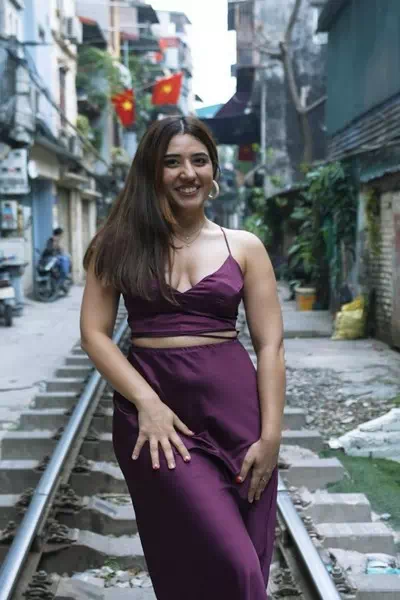 Tanya Khanijow – miniatura