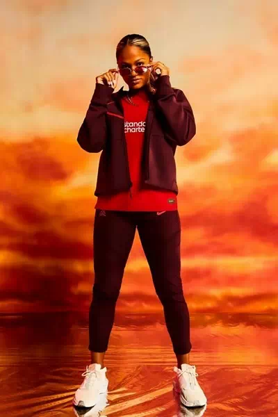 Taylor Hinds – miniatura