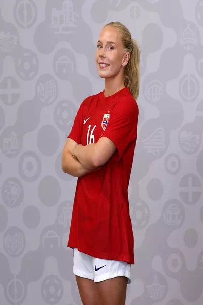 Thea Bjelde – miniatura