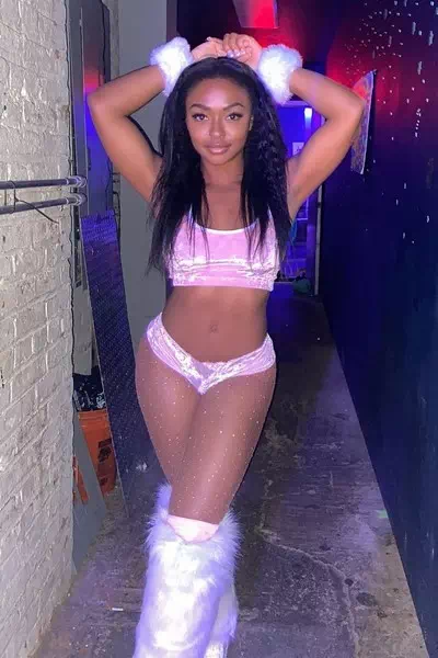 Tiara James – miniatura