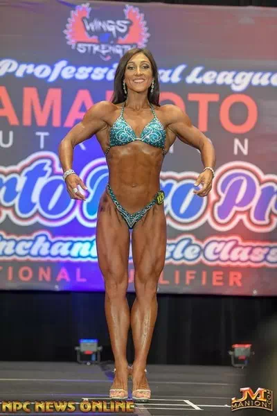 Tiffany Scallan – miniatura