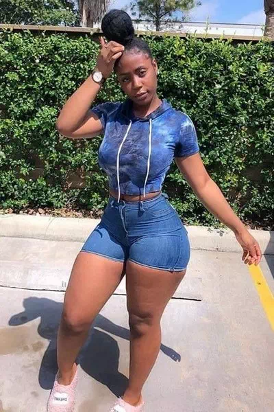 Uche Mba – miniatura