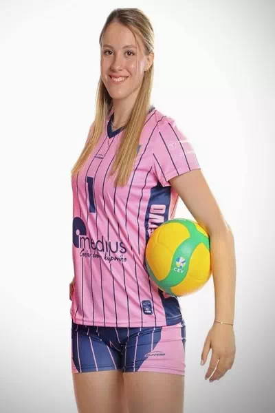 Una Vajagic – miniatura