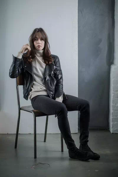 Valene Kane – miniatura