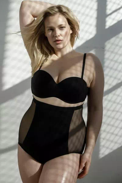 Victoria Huettenbrink – miniatura