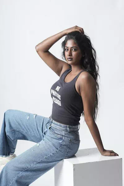 Vinusha Devi – miniatura