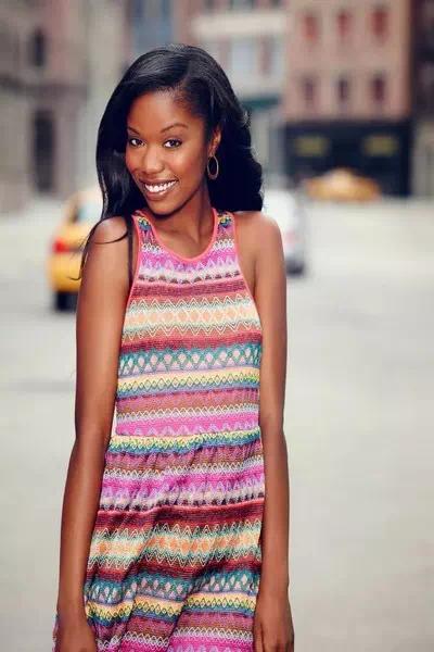 Xosha Roquemore – miniatura