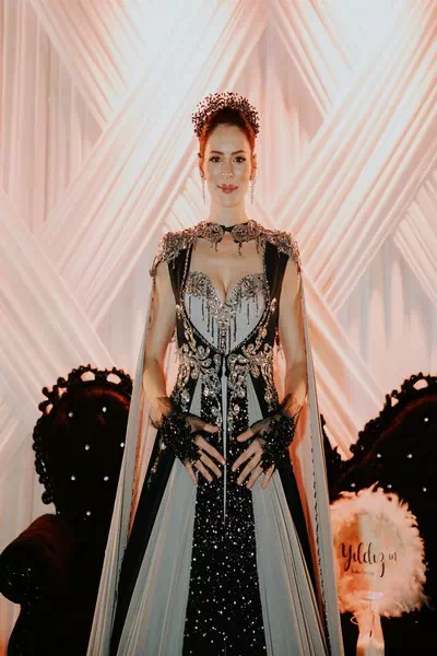 Yildiz Atiksoy – miniatura