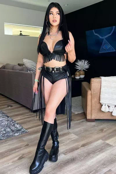 Yoatzi Castro – miniatura