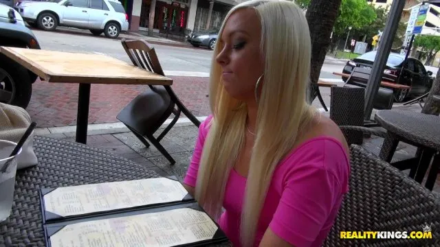 MILF Hunter 32 