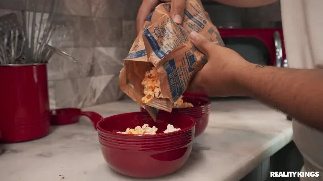 Juicy Licks 33 