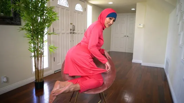 Hijab HookUps 1 