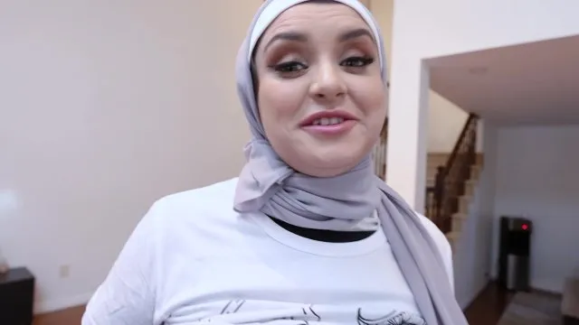 Hijab HookUps 4 